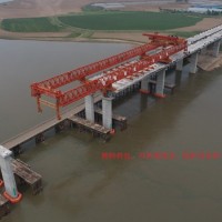 《河南-黃河大橋》高效吸能自恢復(fù)保護(hù)車船橋浮動式防撞設(shè)施